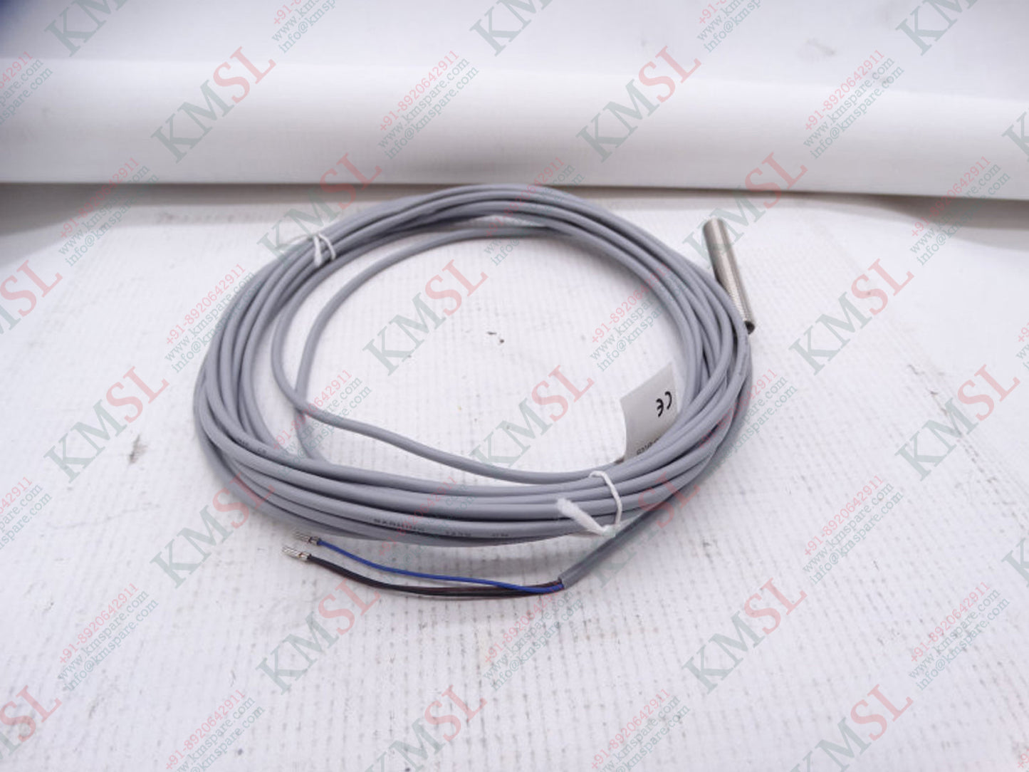 Balluff Inductive Sensor, M08MI-PSC20B-BV05 Balluff
