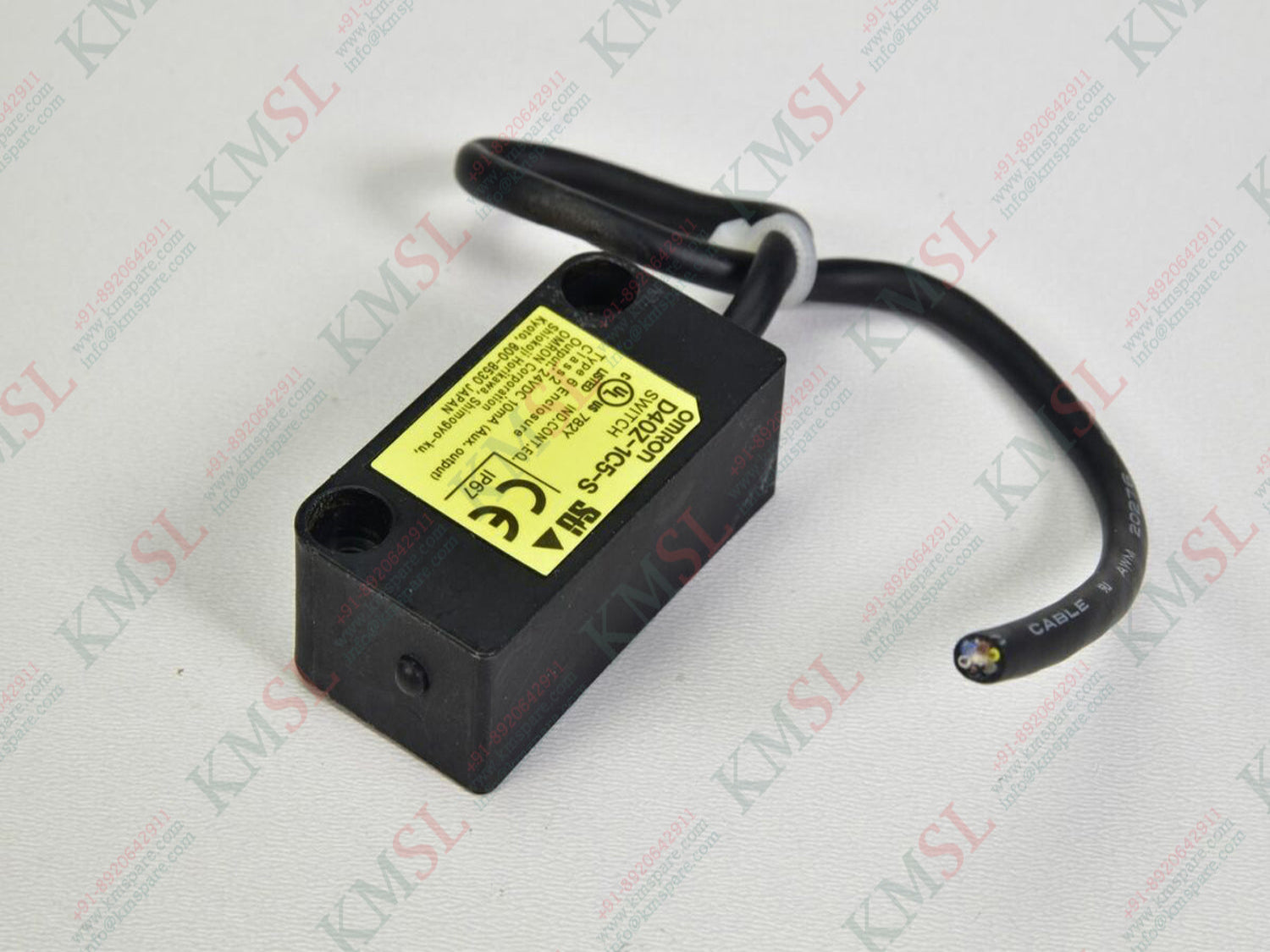 D40Z-1C5-S Omron Safety Switch | Industrial Safety Interlock Switch | KMSPARE