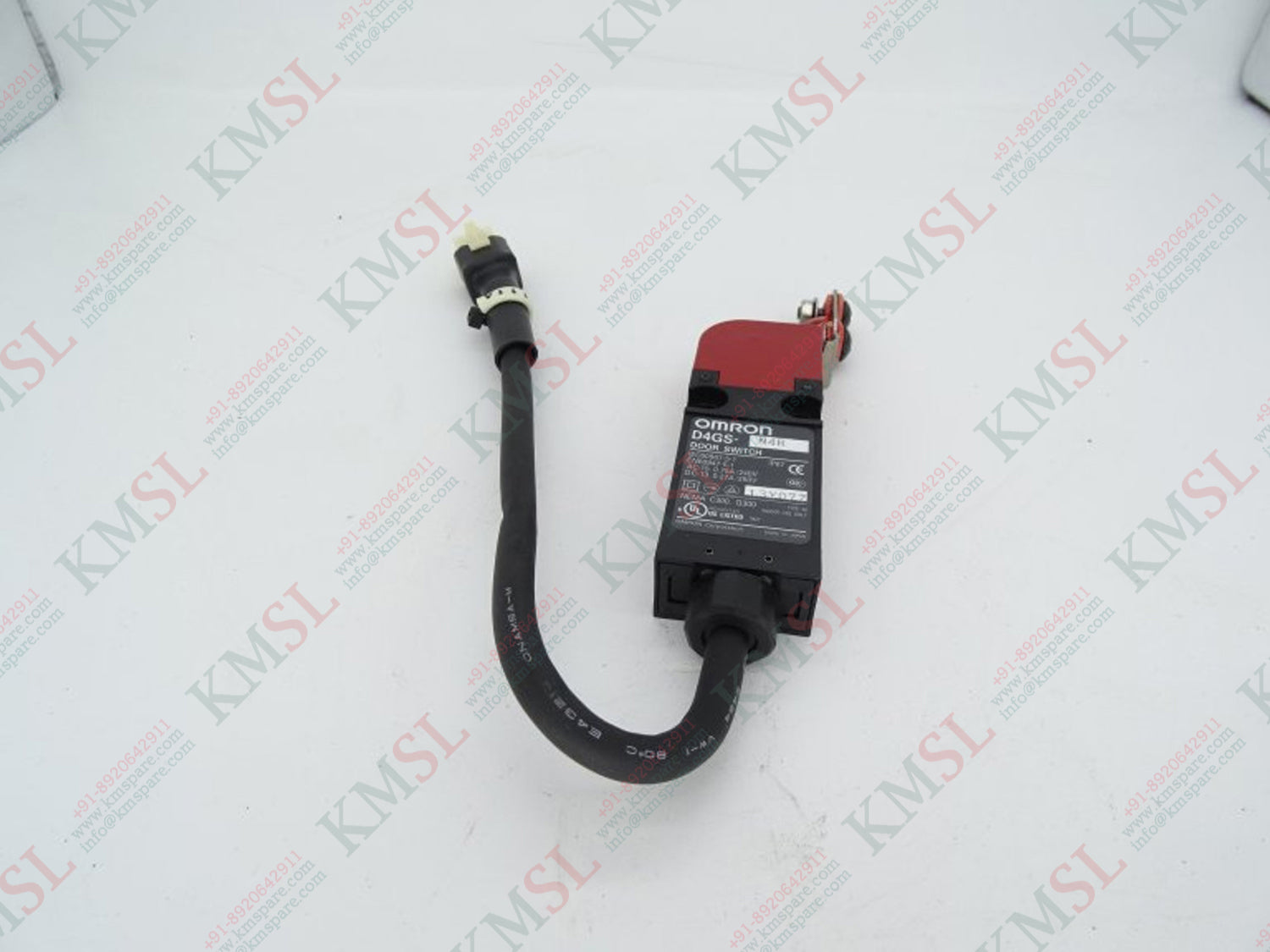 D4GS-N4R Omron Safety Switch | Guard Lock Safety Door Switch | KMSPARE