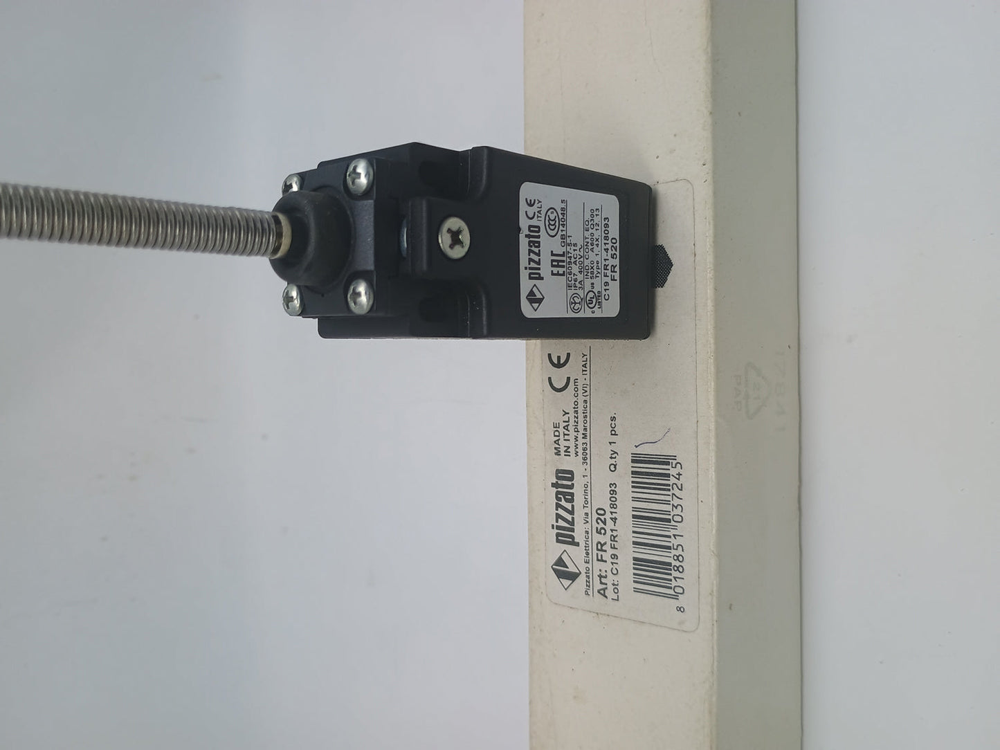 FR-520 Pizzato Position Switch – Industrial Limit Switch | KMSPARE