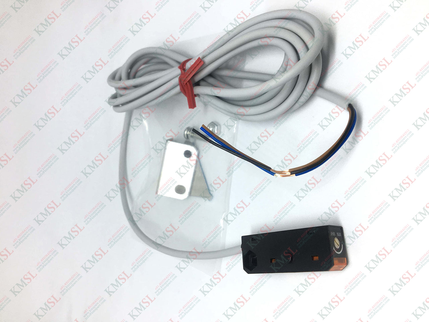 L832E7210A0 JUKI C.OUT2 SENSOR ASM
